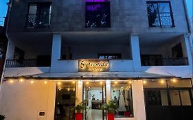 Hotel Quinta Avenida